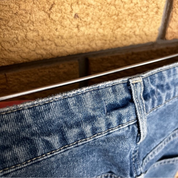 Free People We The Free Relaxed Fit High Waist Mom Jeans Size 26 - Picture 4 of 7